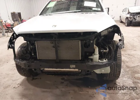 2017 Mercedes-Benz Gls 550 4Matic z USA, uszkodzony, nr VIN 4JGDF7DE2HA771981